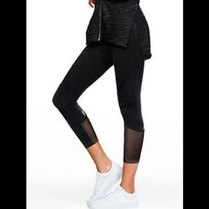 Victoria’s Secret Ultimate Moto Mesh Crop Legging